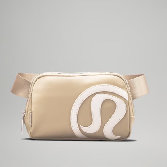 lululemon athletica Handbags - Lululemon belt bag